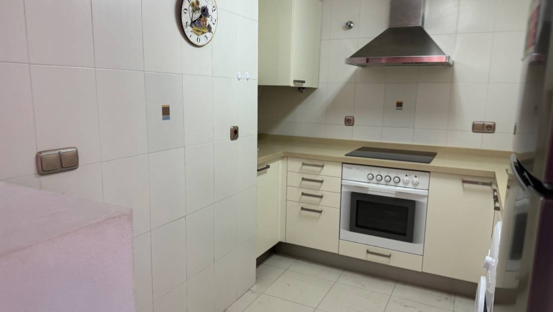 Alquiler a largo plazo - Apartamento - Torrevieja - Centro