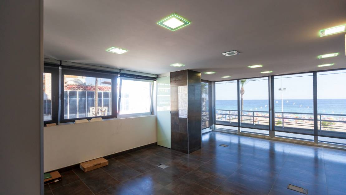 Alquiler a largo plazo - Comercial - Benidorm - Levante