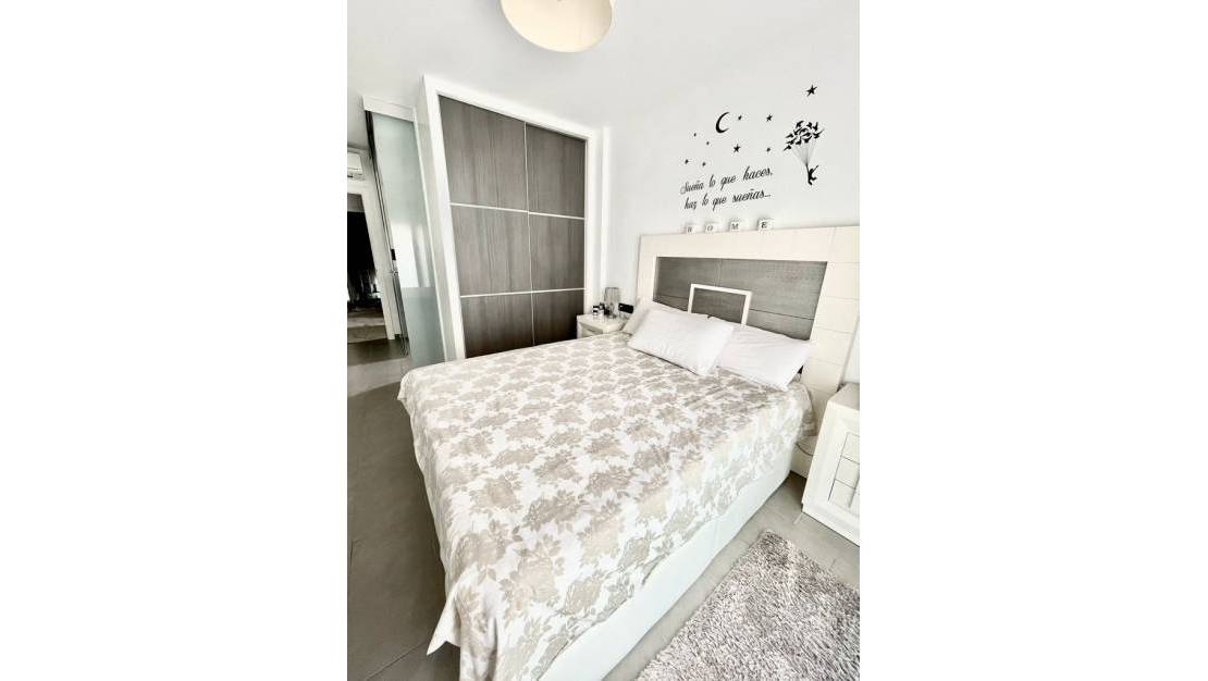 Долгосрочная аренда - Двухэтажный Таунхаус - Orihuela Costa - Cabo roig - La Zenia