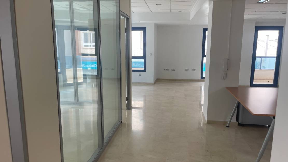 Long term Rental - Commercial - Torrevieja - Centro