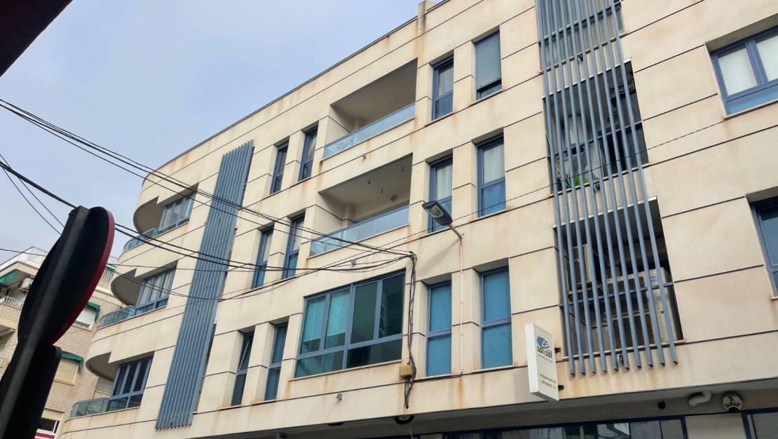 Long term Rental - Commercial - Torrevieja - Centro