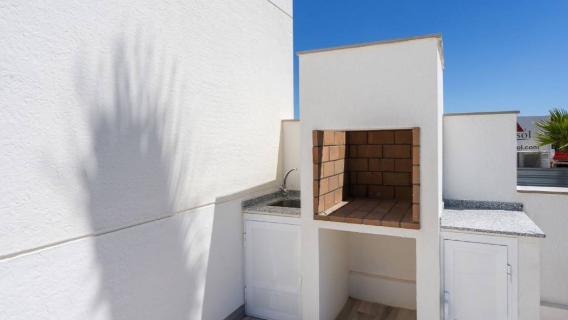 Nueva construcción  - Chalet - Torrevieja - La Siesta - El Salado -  Torreta