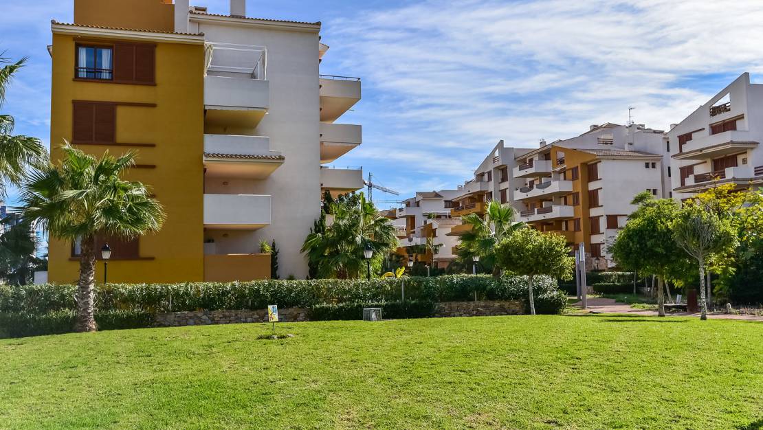 Resale - Apartment - Orihuela Costa - Punta Prima