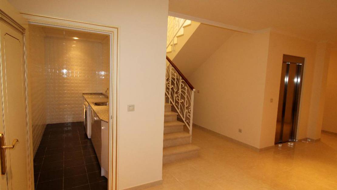 Venta - Villa / Semi separado - Orihuela Costa - Cabo roig - La Zenia