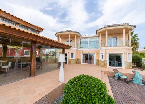 Вилла - Вторичная - Torrevieja - 25014CBS-!
