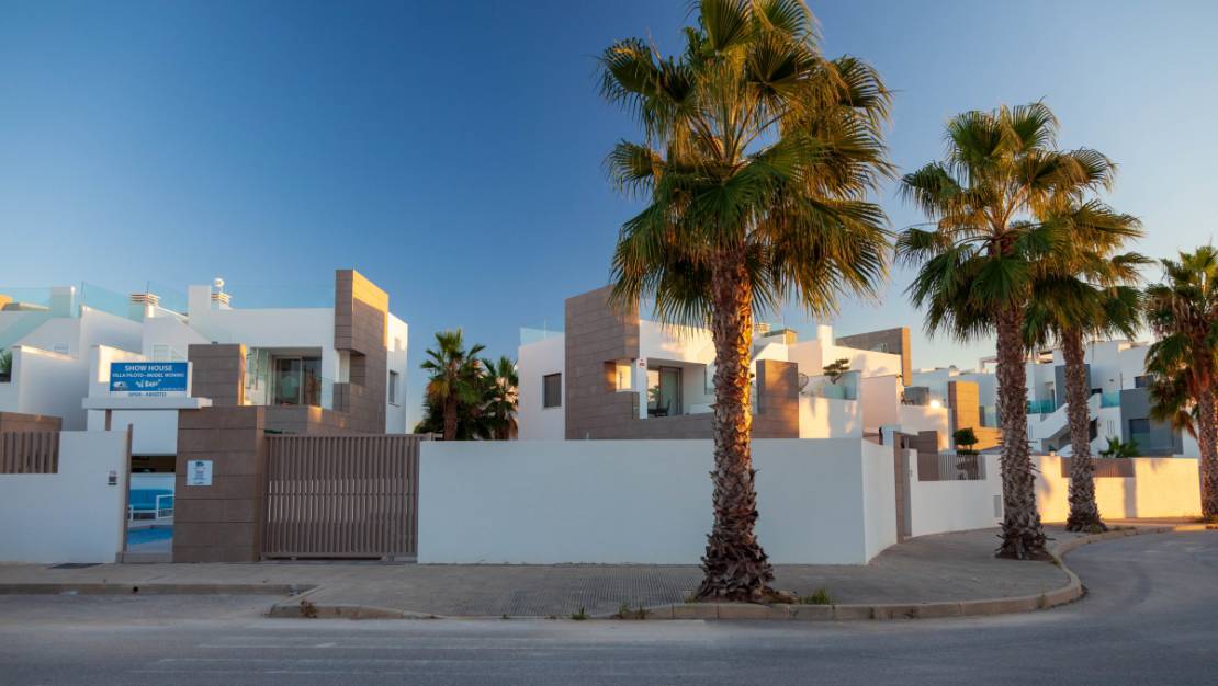 Вторичная - Вилла - Guardamar del Segura - Urbanizaciones