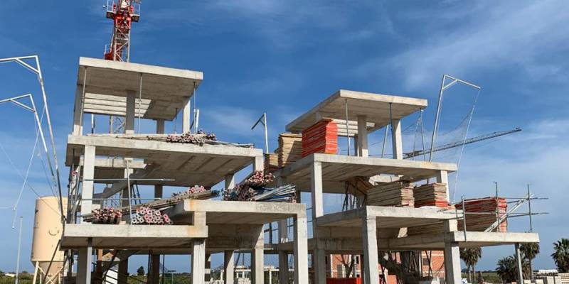 Comprar una vivienda sobre plano o en construcción en España 